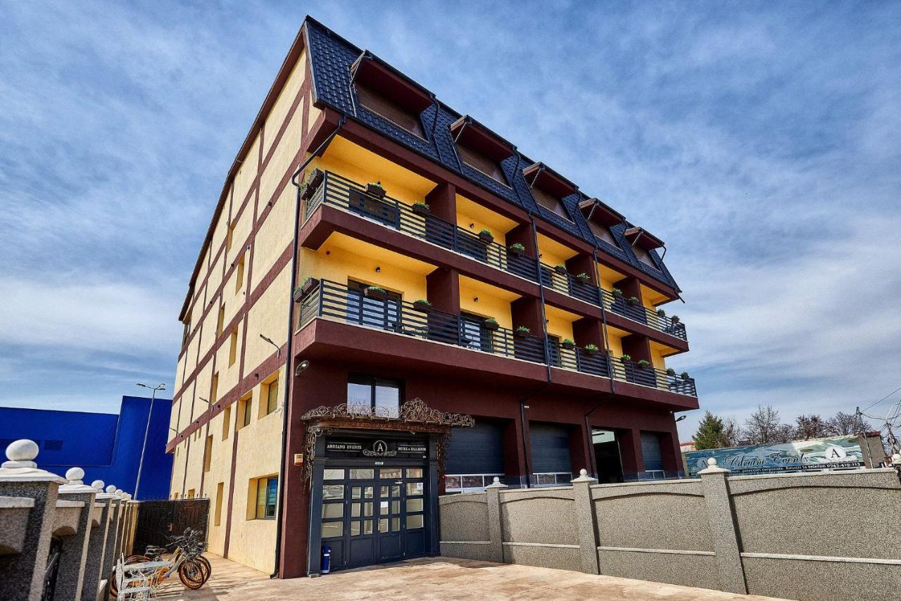 Hotel Adriano Brăila Exterior foto
